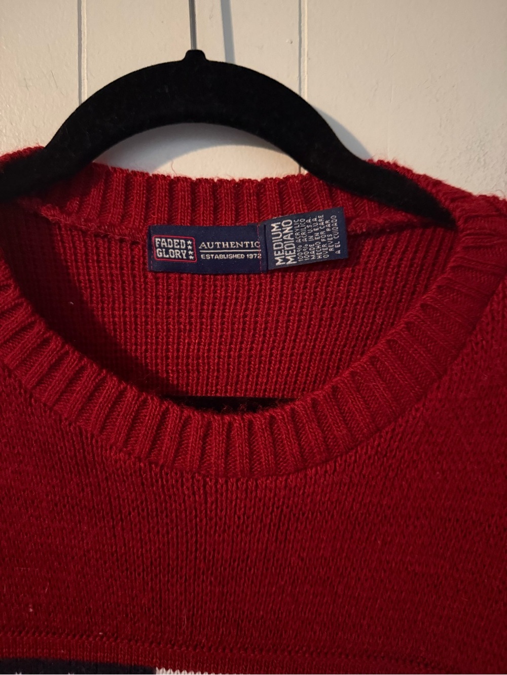 Faded Glory Red Crewneck Sweater with Flag Motif - Picture 2 of 7